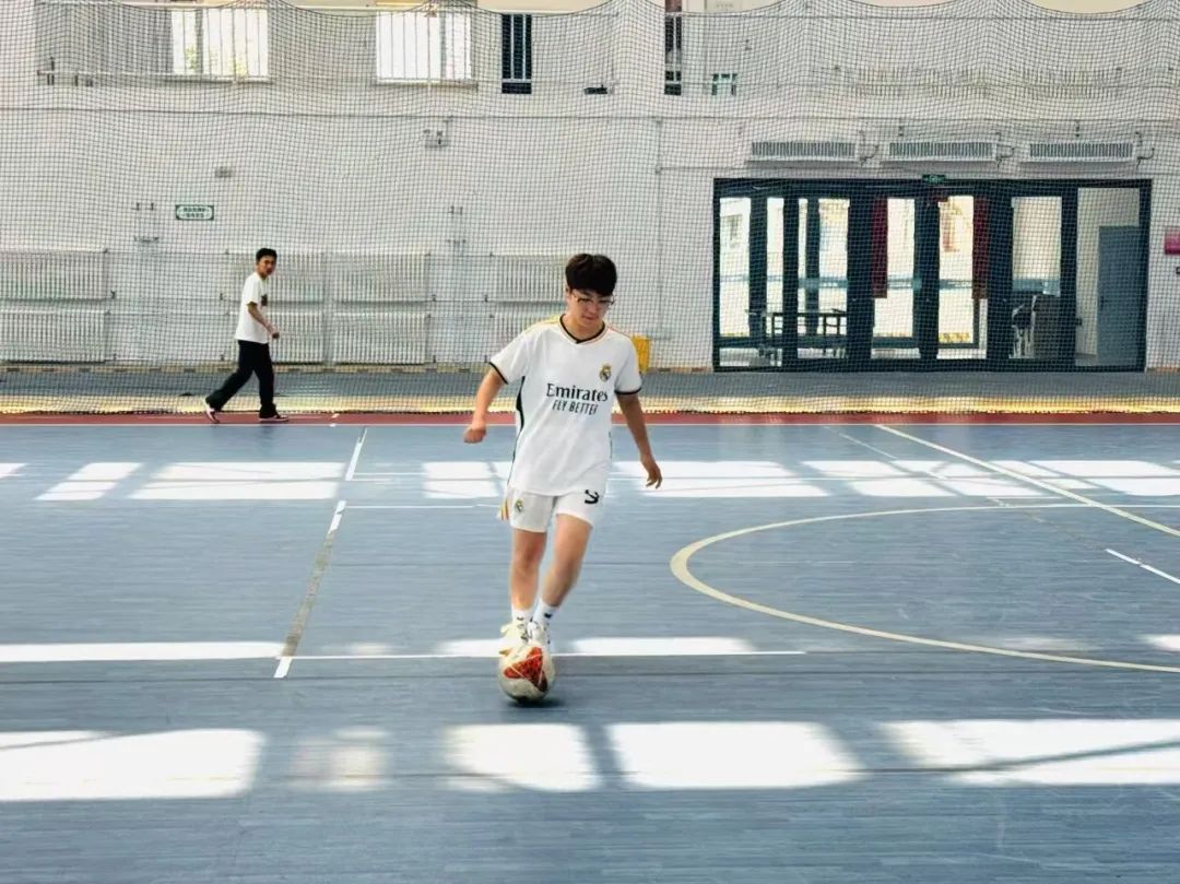 02.jpg